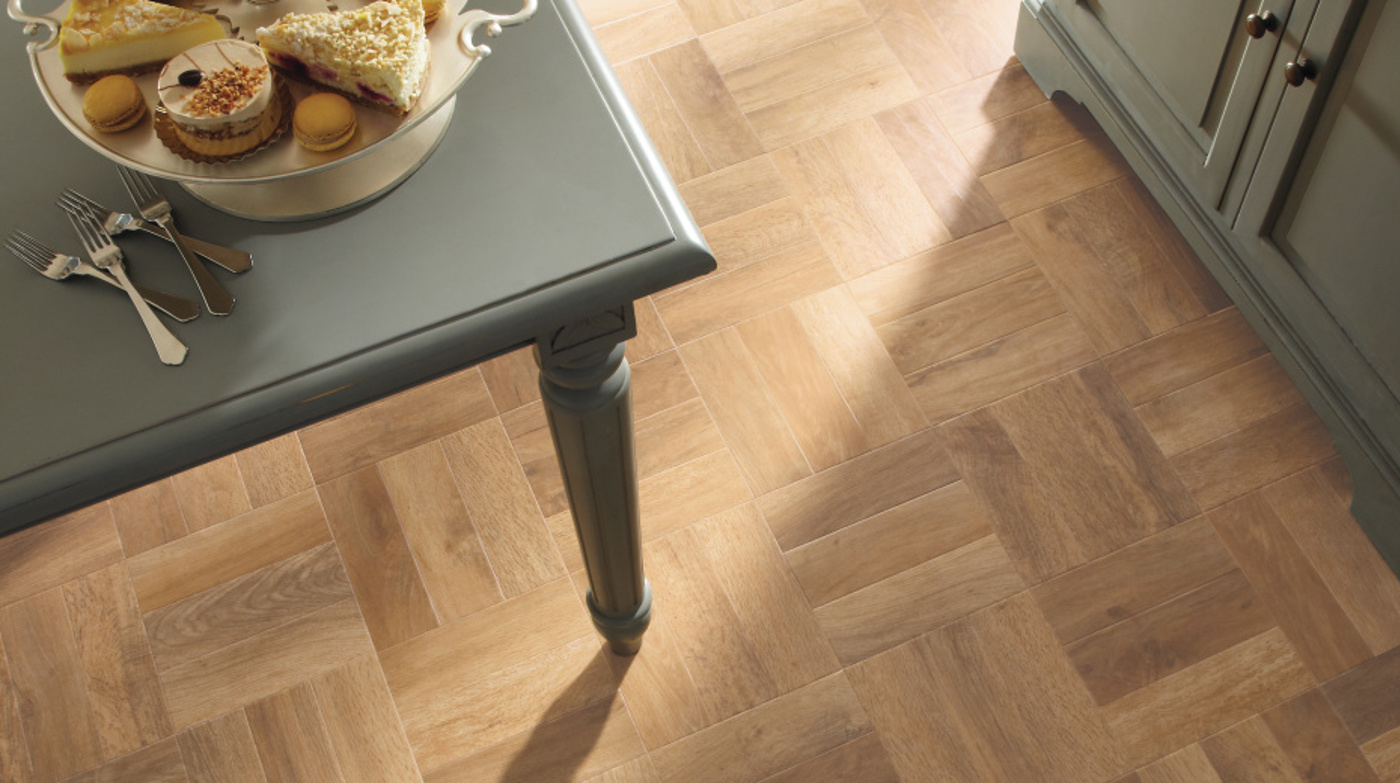 Dining room with Art Select gluedown AP01