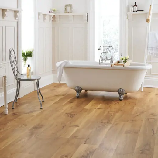 Auckland Oak golden brown flooring in a bathroom